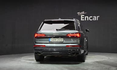 Q7 (4M)