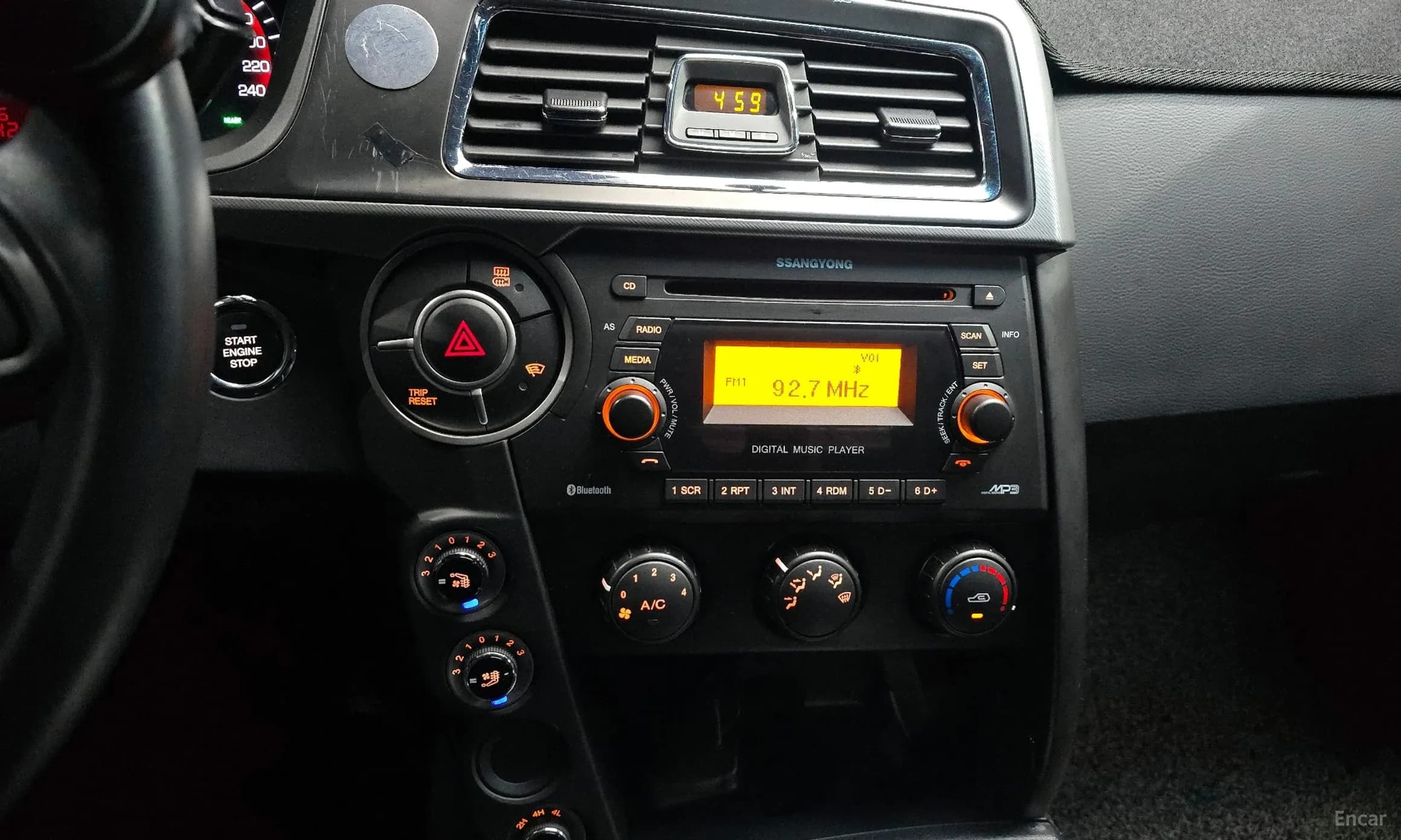 Korando Sports