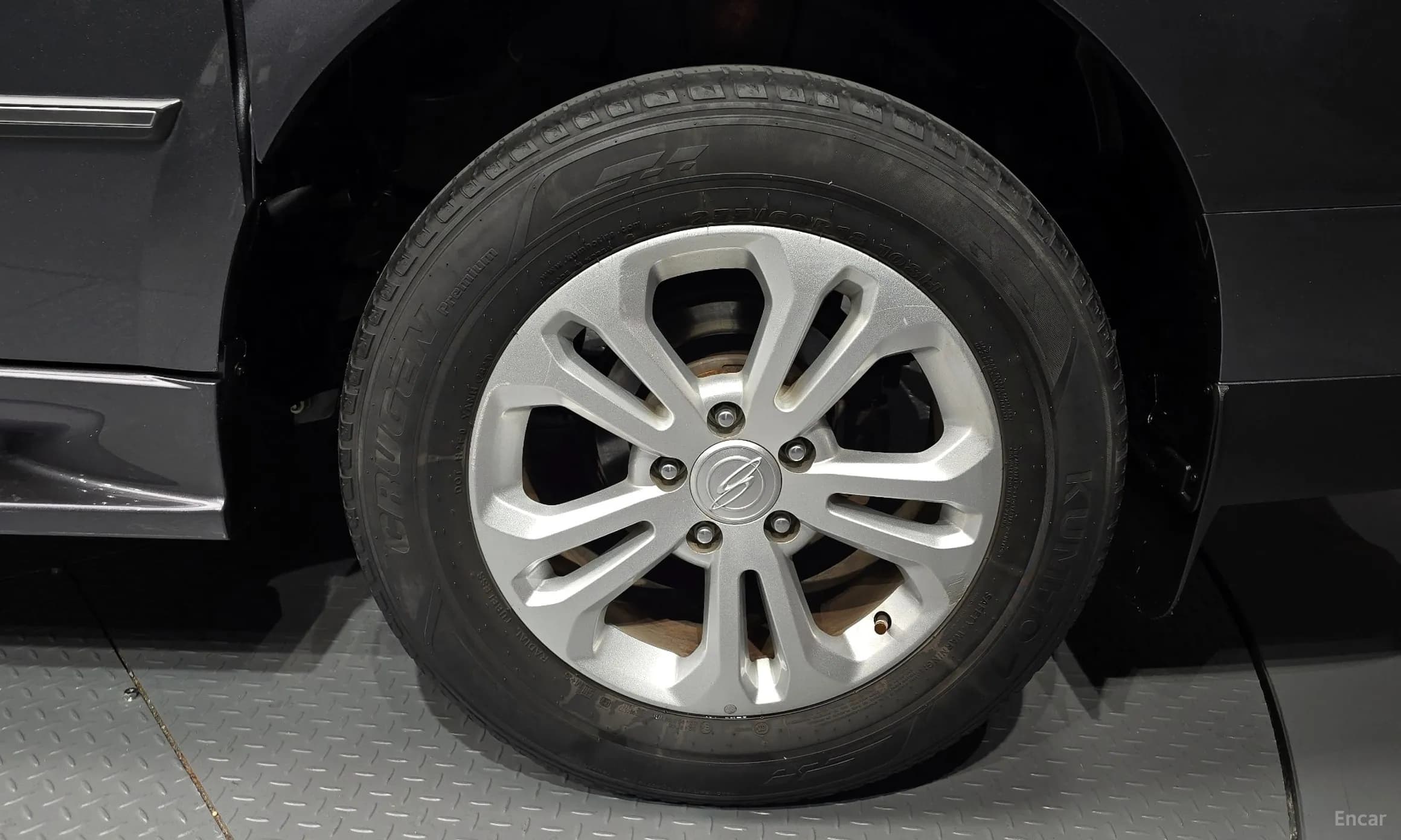 Korando Sports