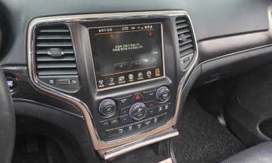 Grand Cherokee