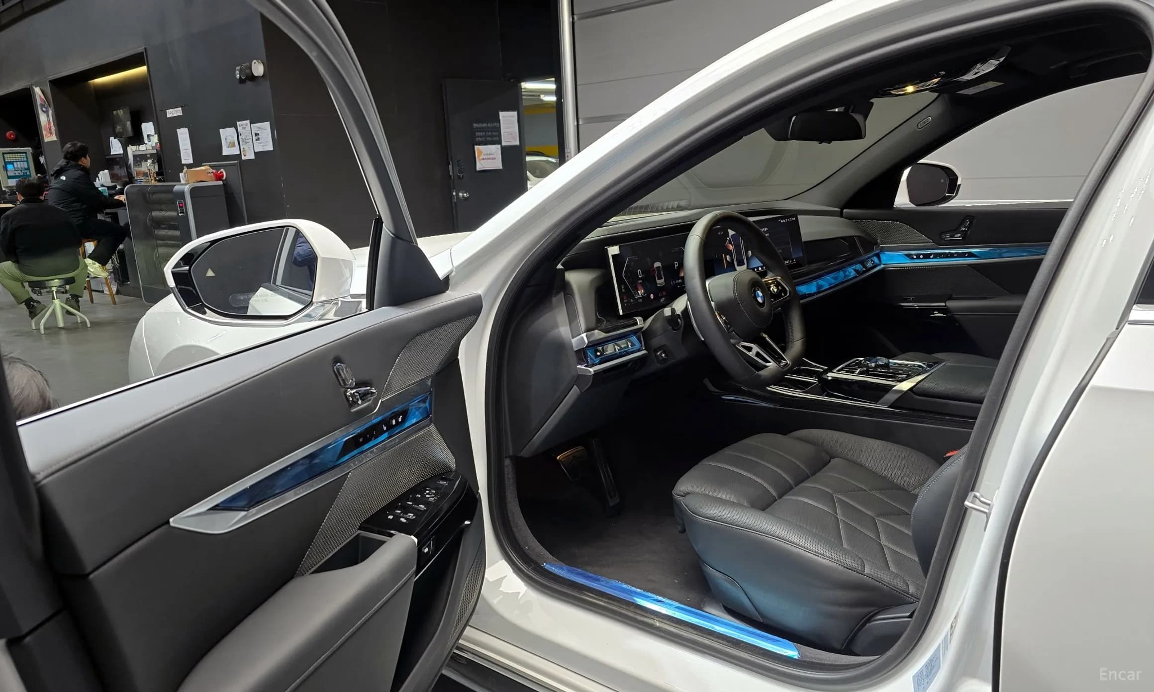 7 Series (G70)