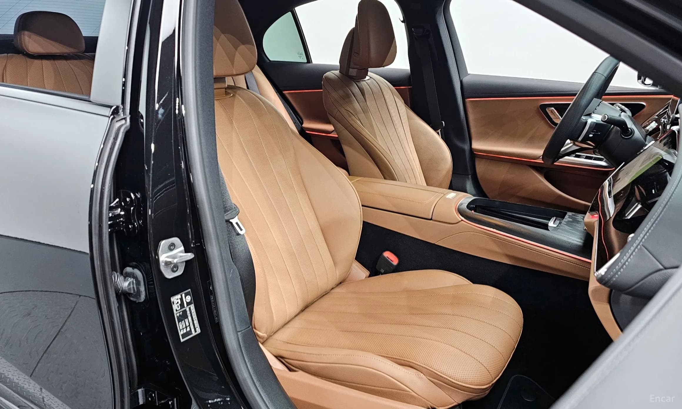 E-Class W214