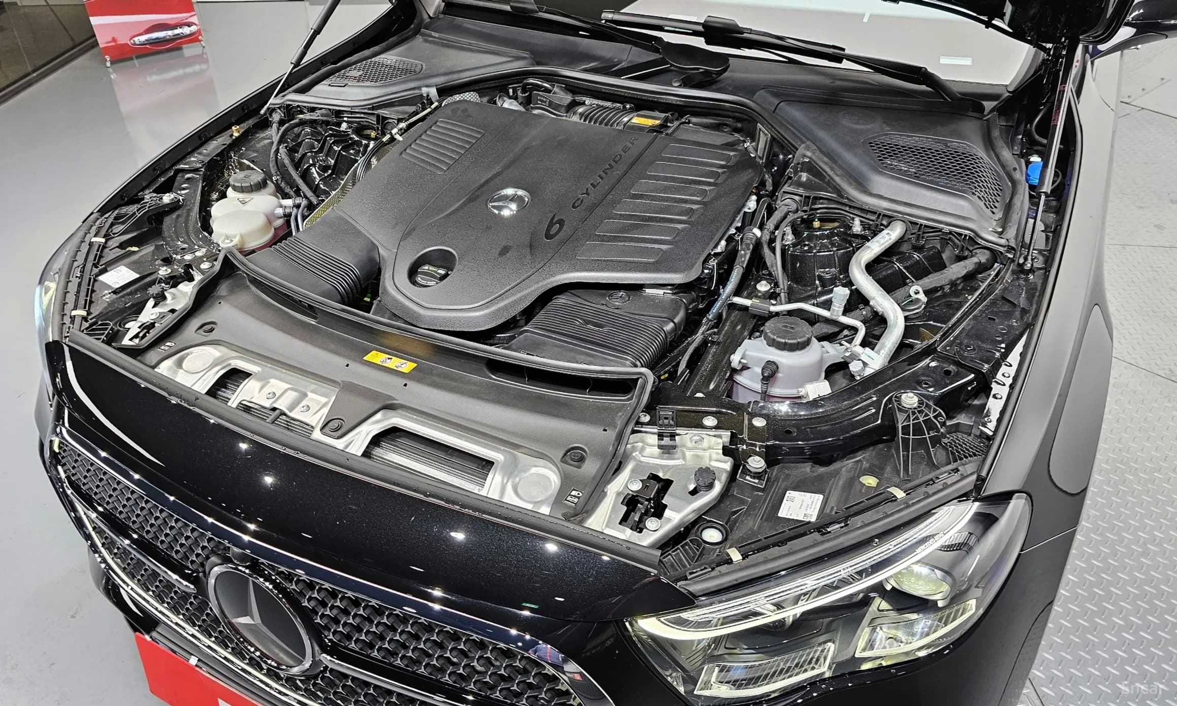 E-Class W214