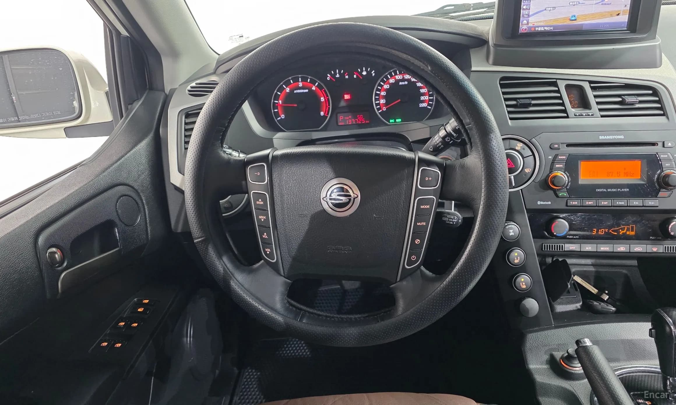 Korando Sports