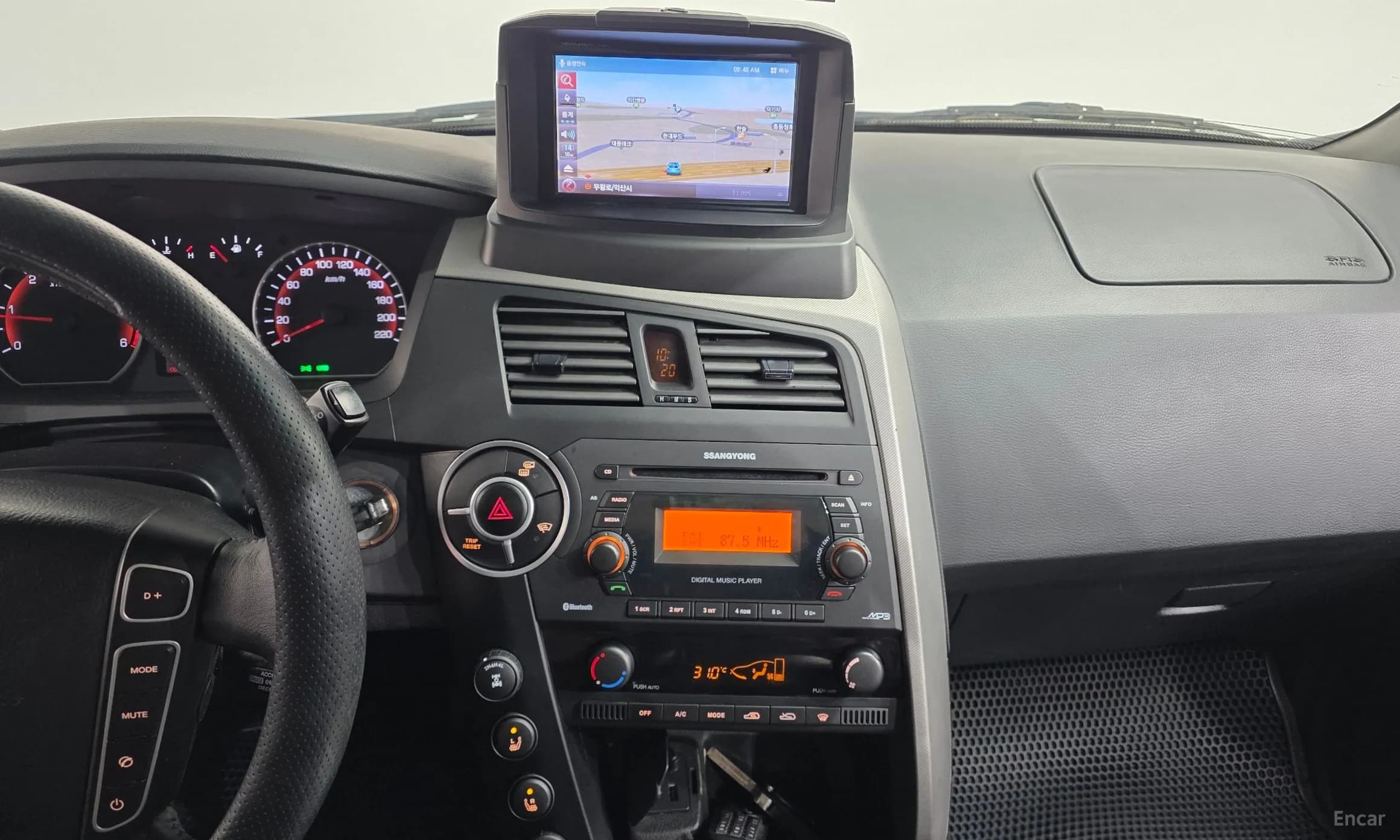 Korando Sports