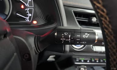 UX250h