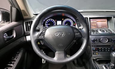 G37