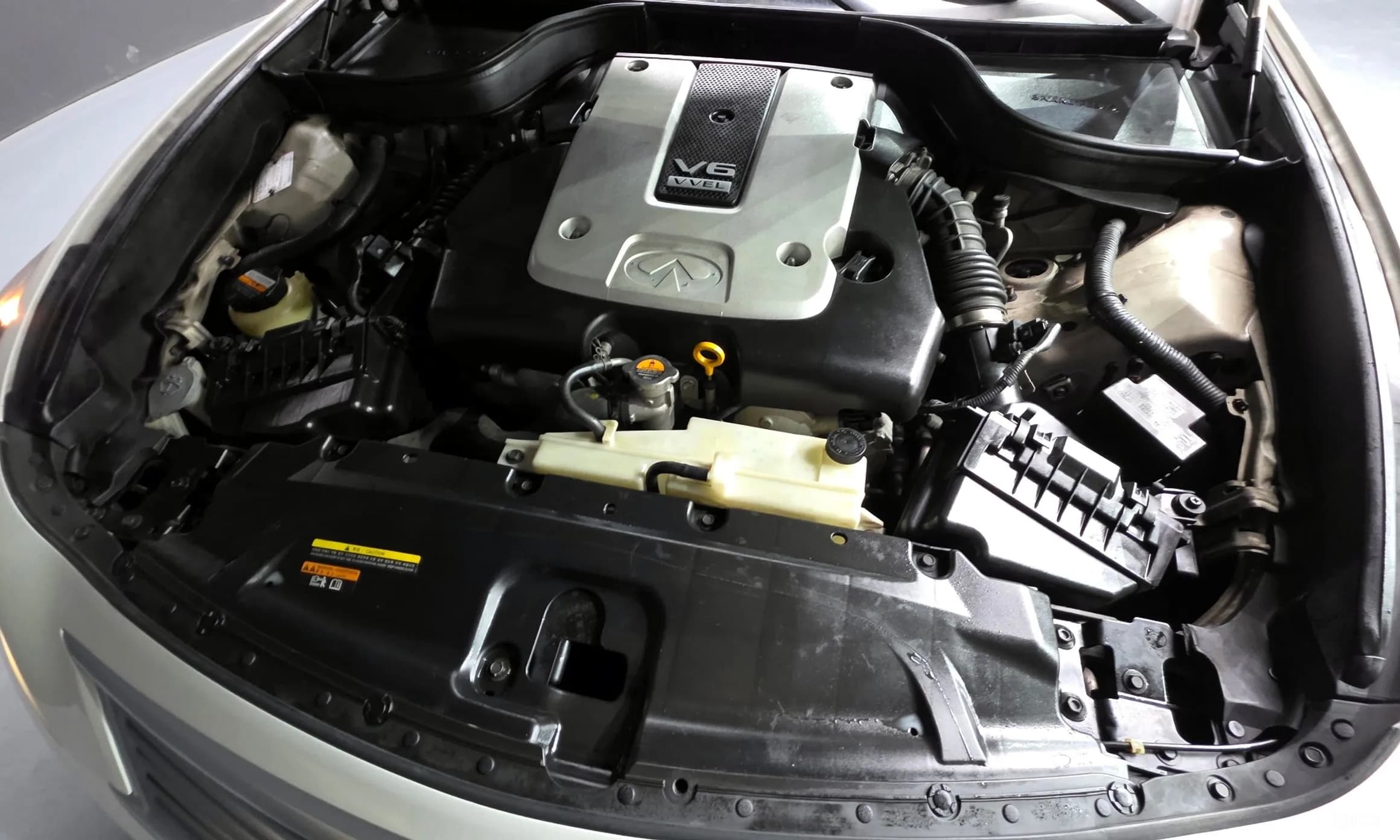 G37
