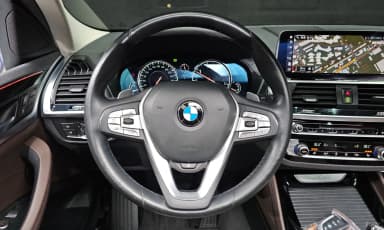 X4 (G02)