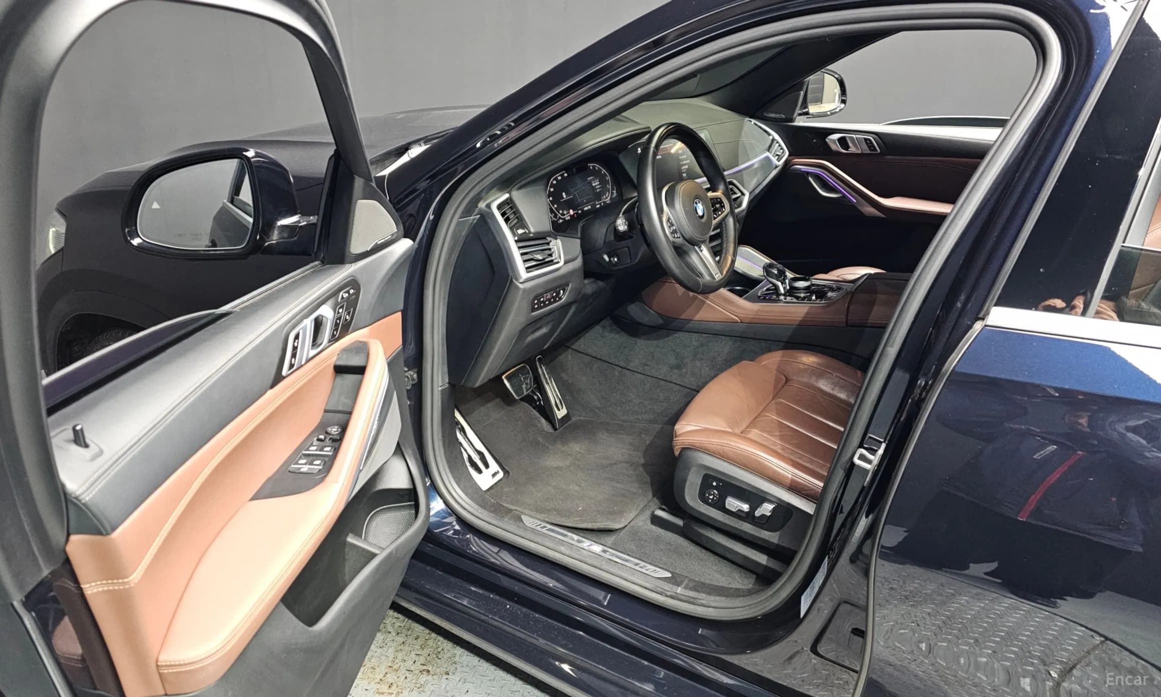 X6 (G06)