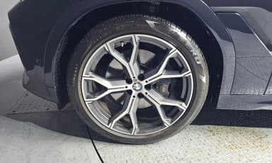 X6 (G06)