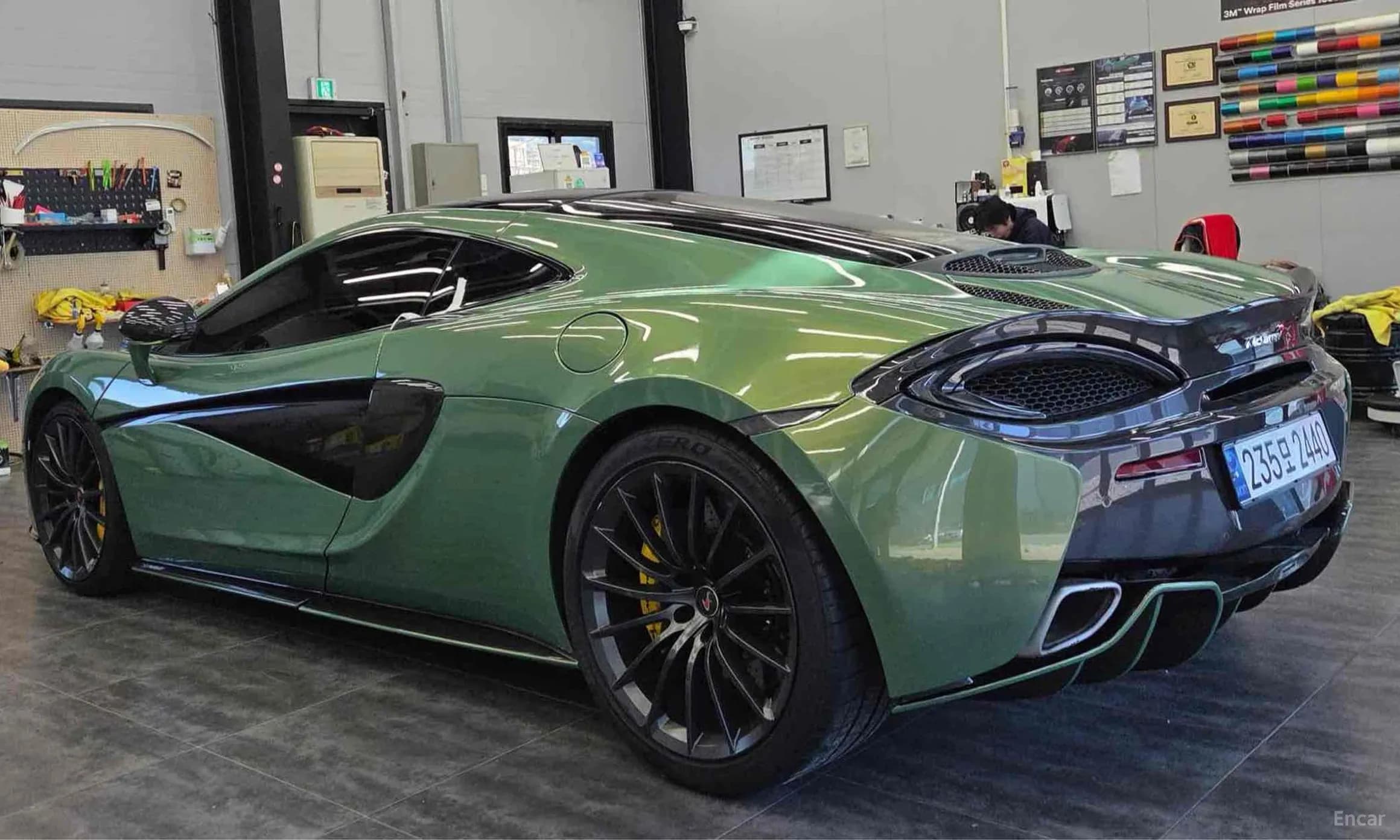 570GT