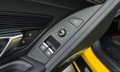 R8 (4S)
