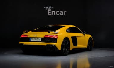 R8 (4S)