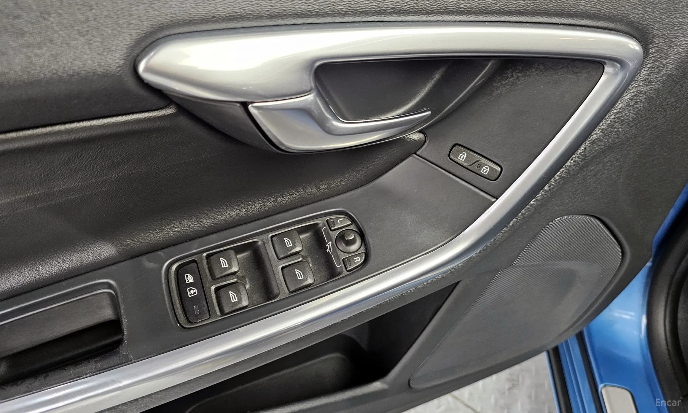 S60