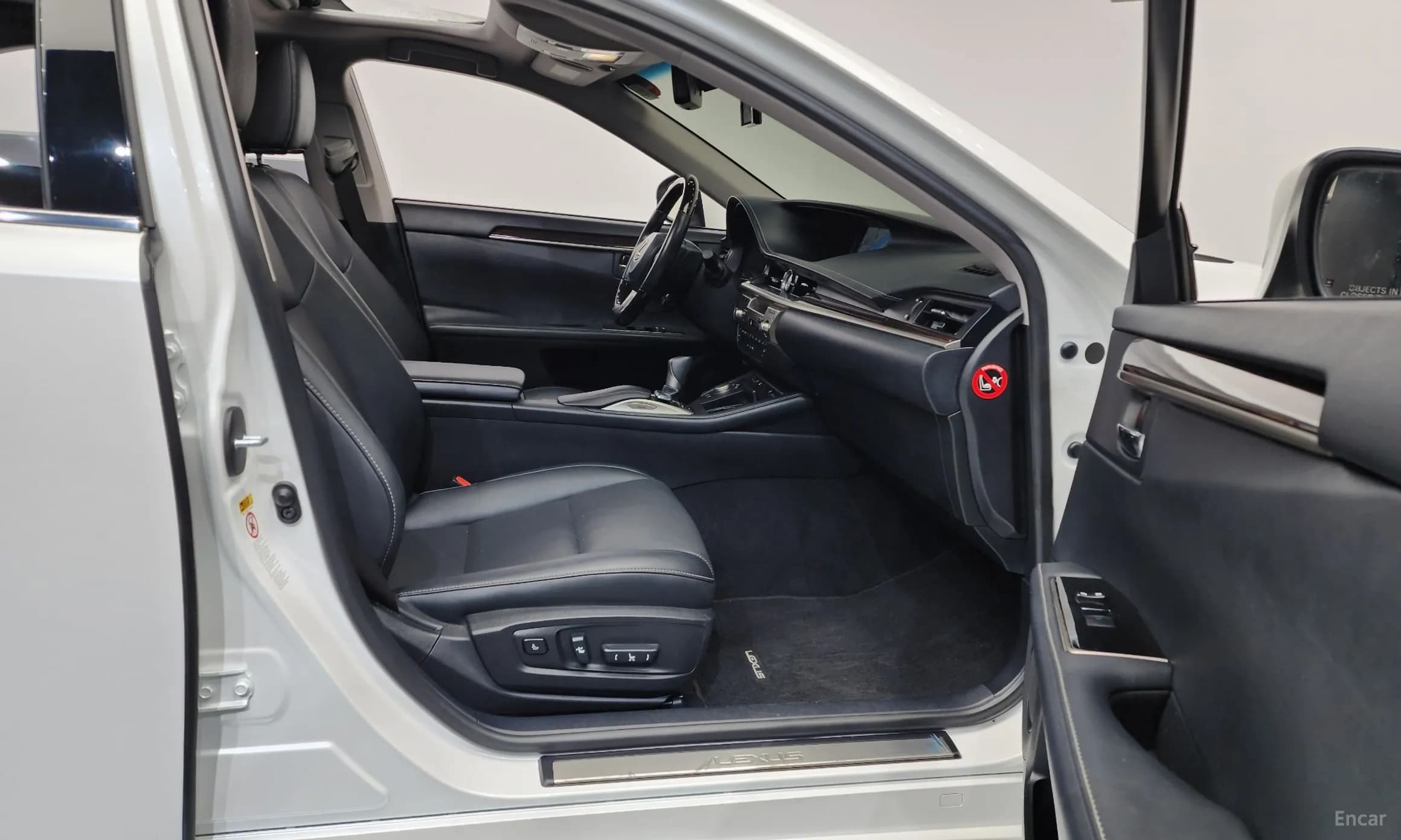 New ES300h