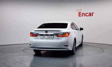 New ES300h