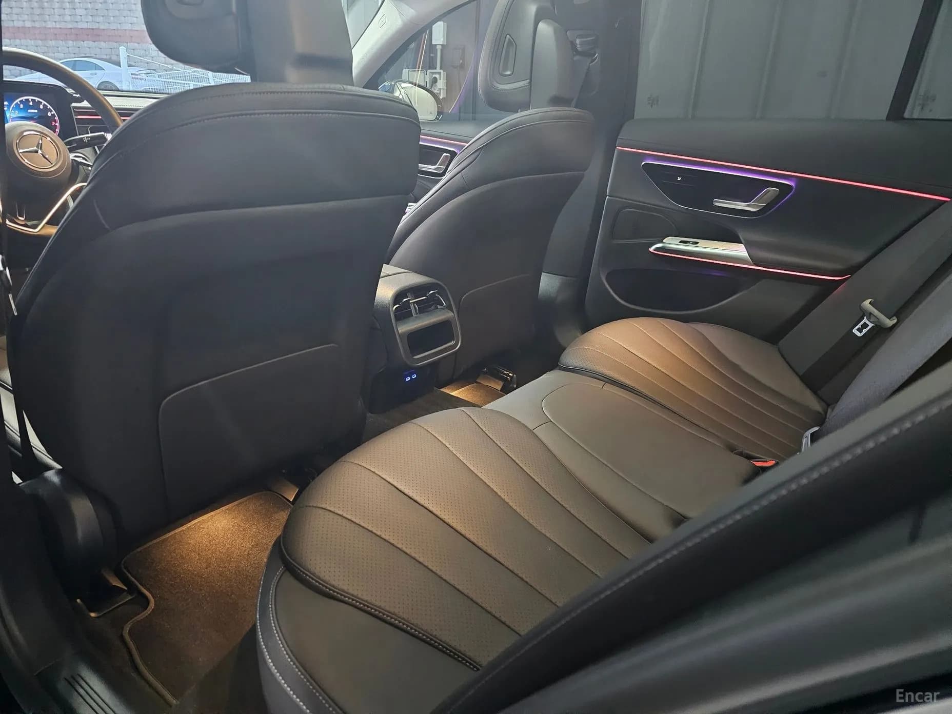 E-Class W214