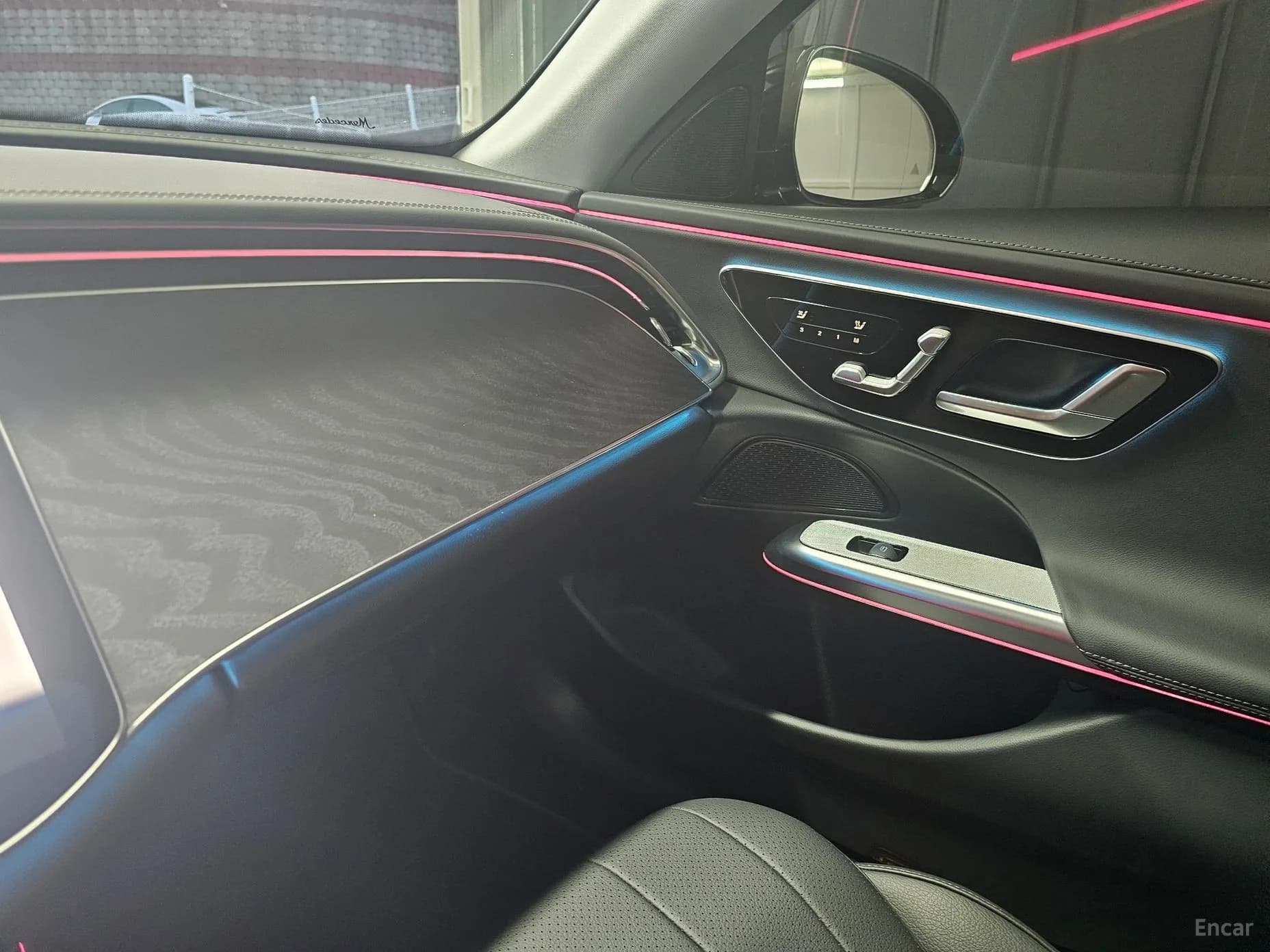 E-Class W214