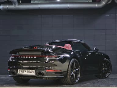 911 (992)