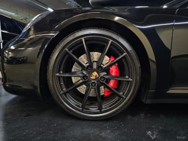 911 (992)