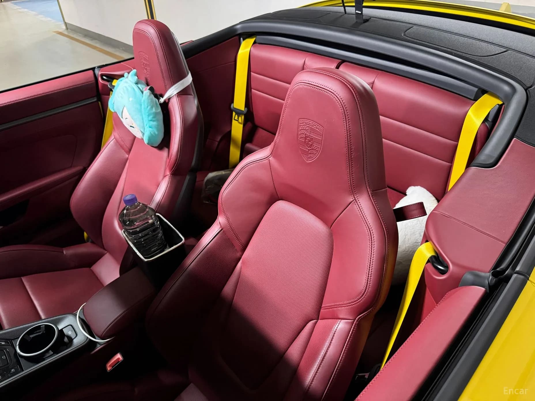 911 (992)