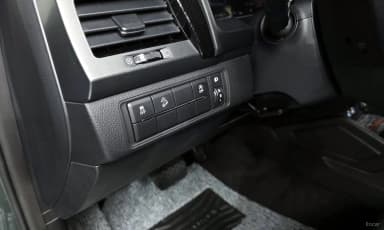 Rexton Sports Khan