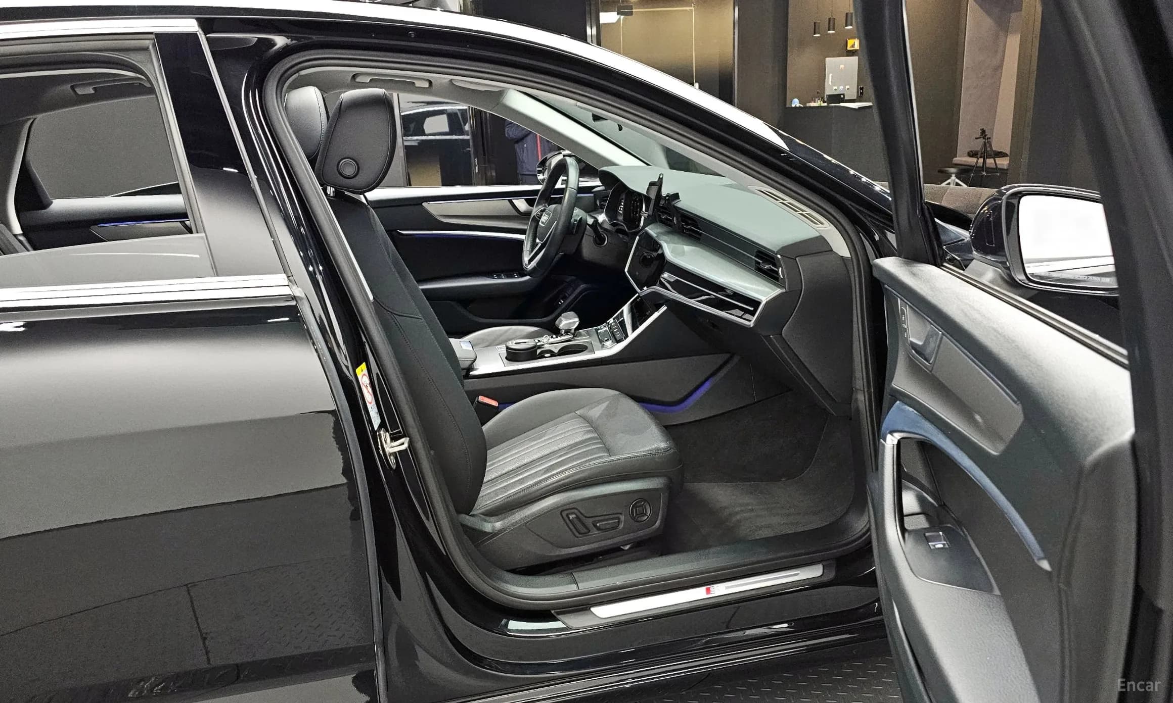 A6 (C8)