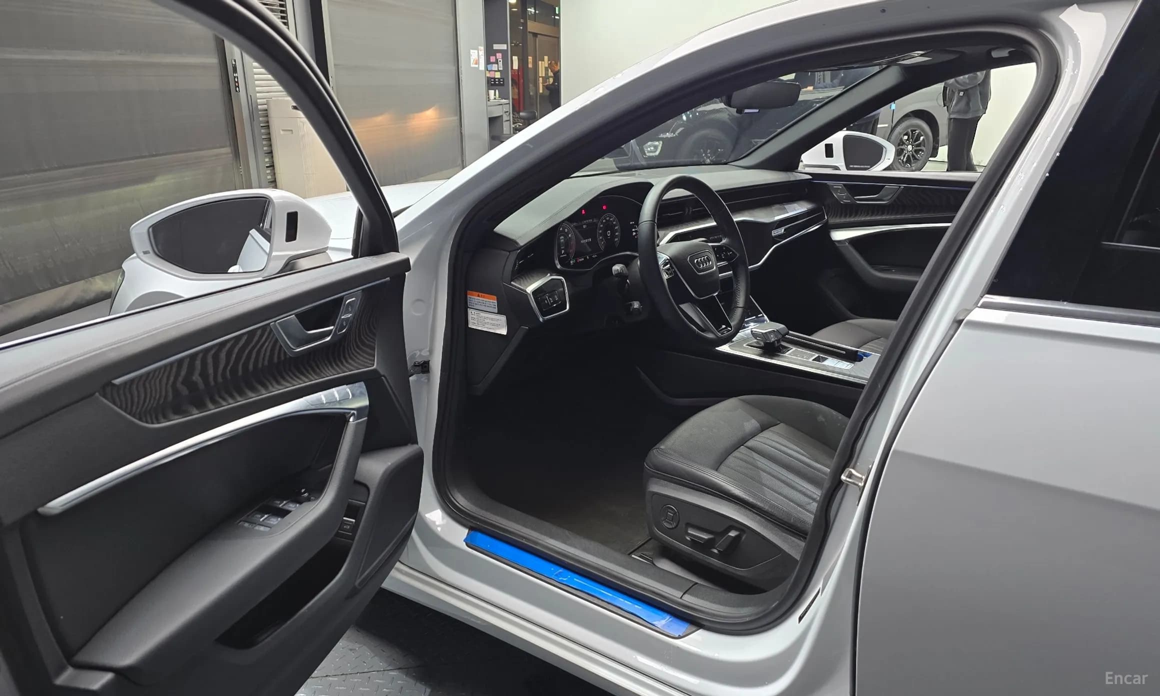 A6 (C8)