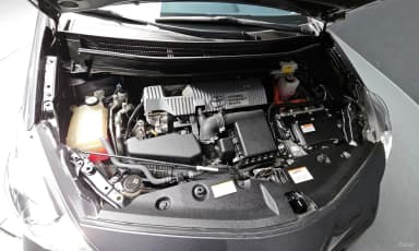 Prius V