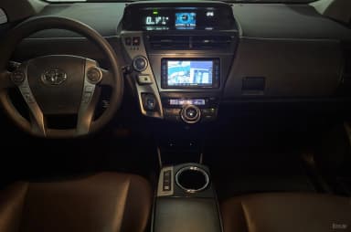 Prius V