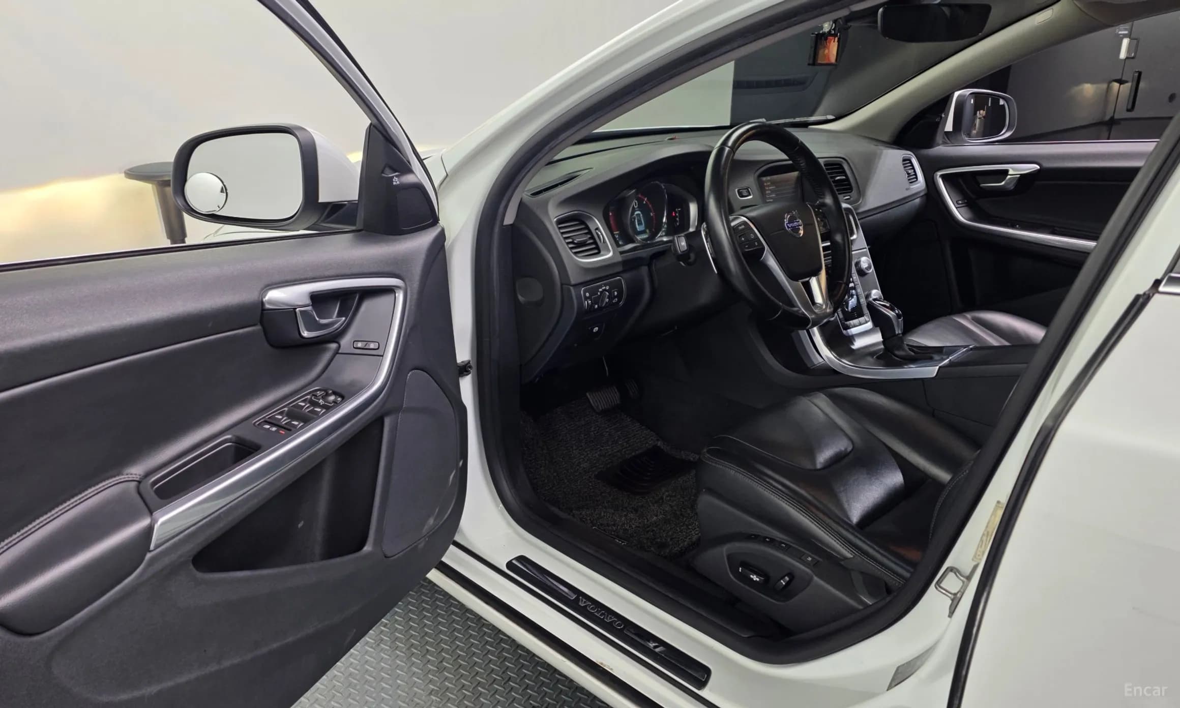 S60