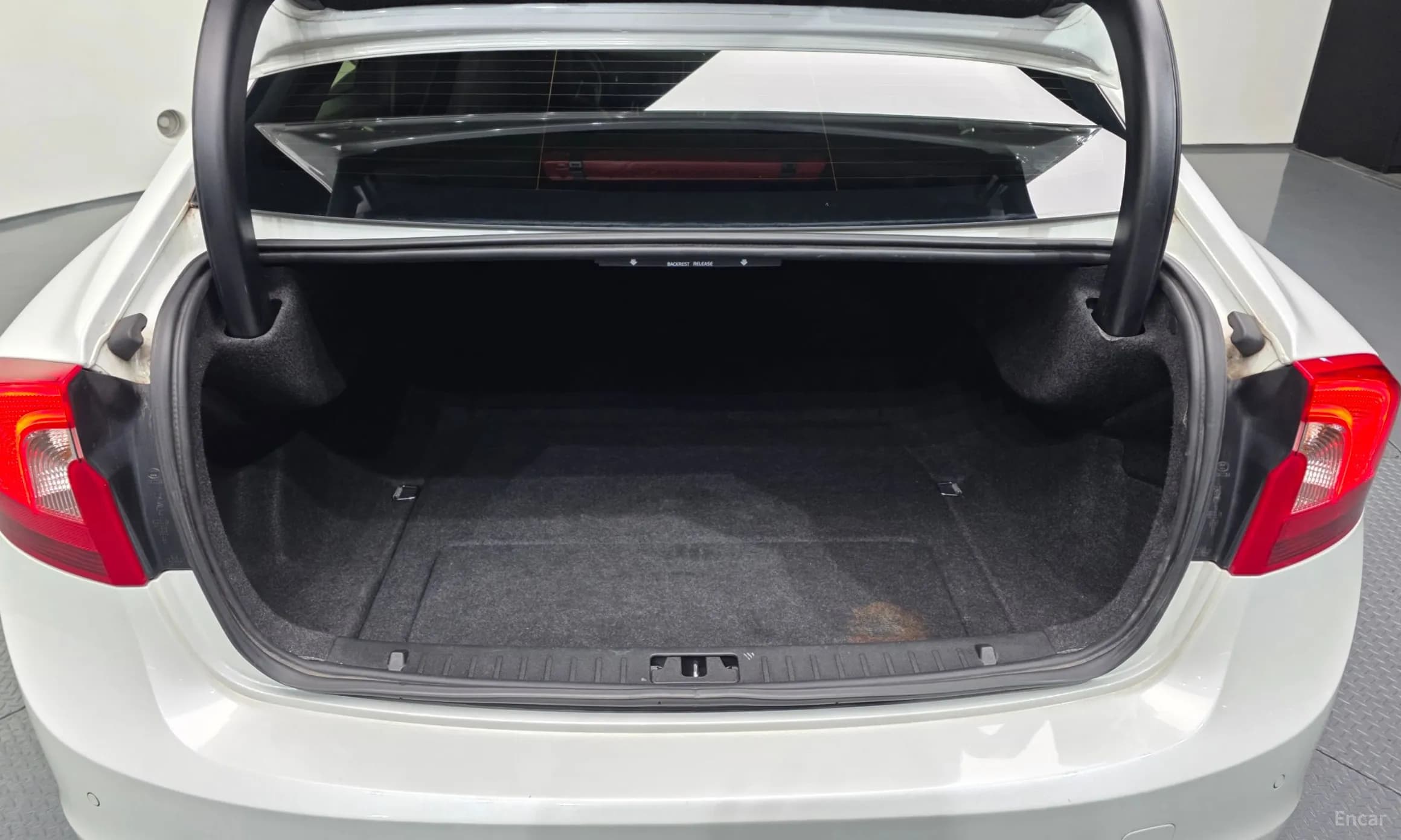 S60