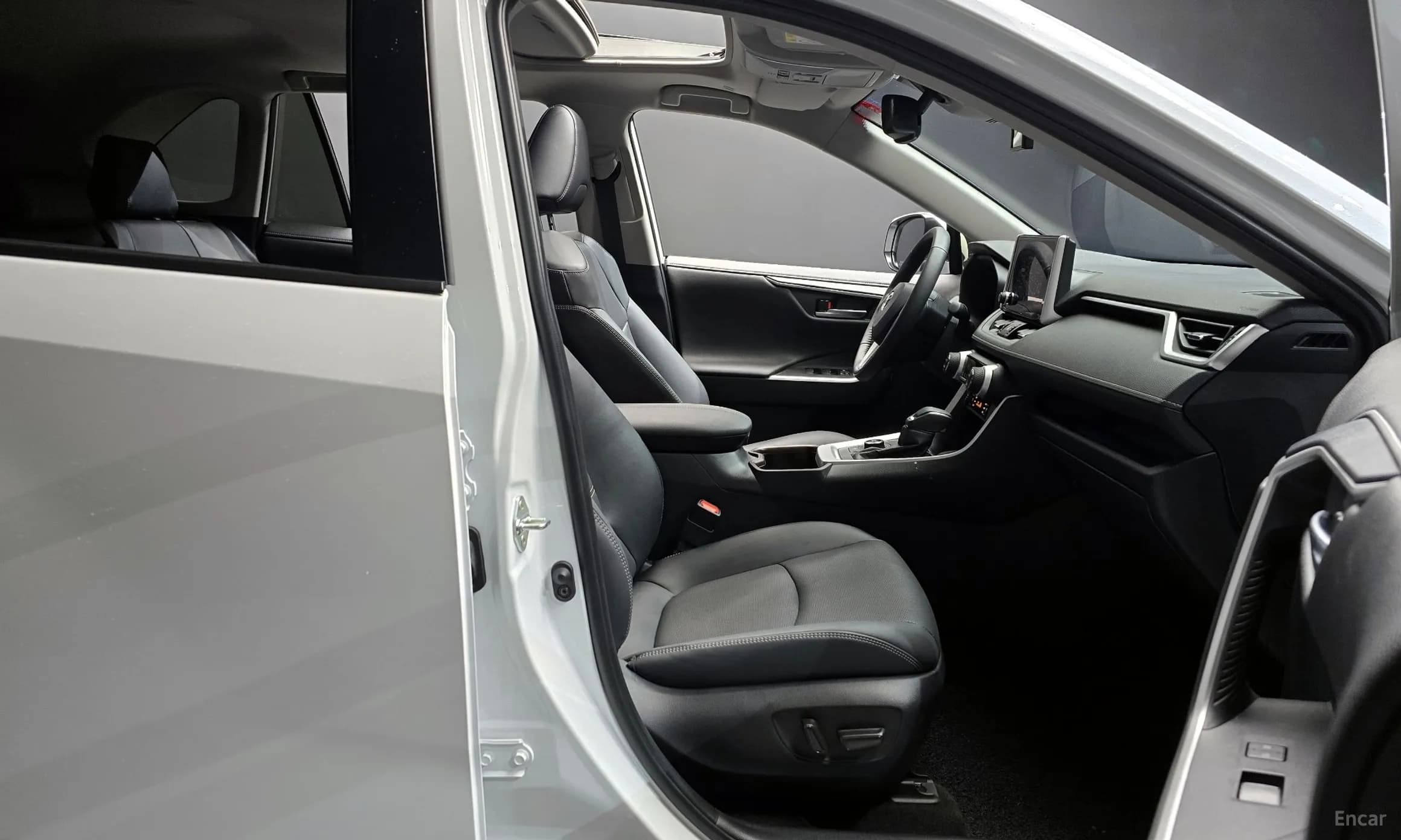 RAV4 5th Generation