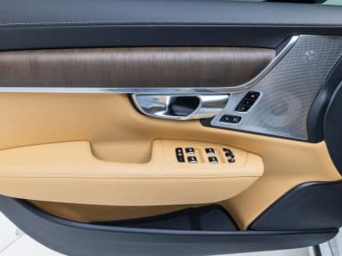 S90