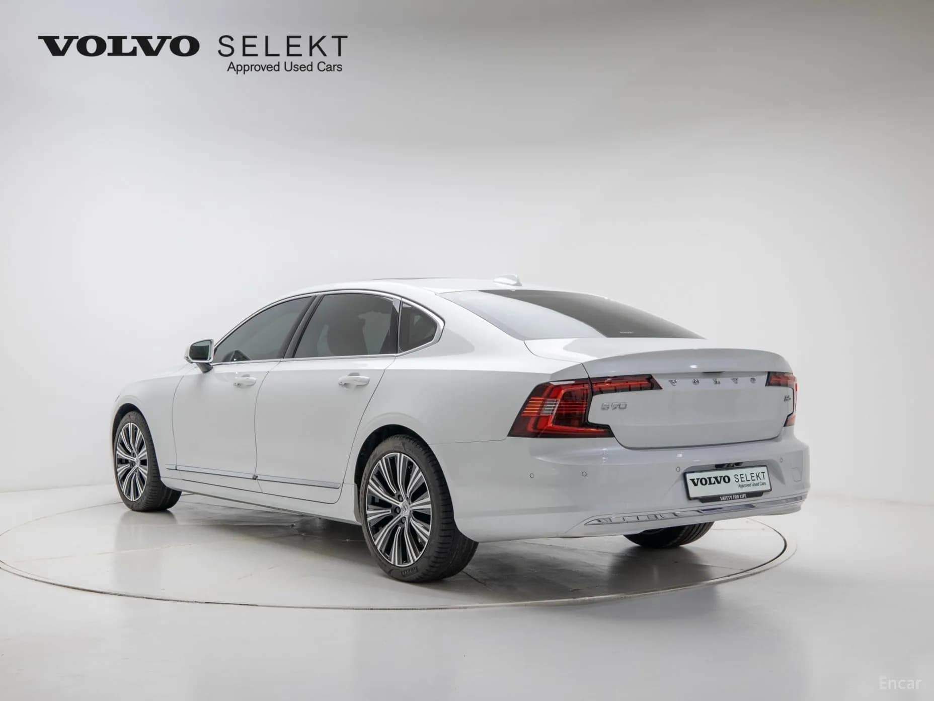 S90