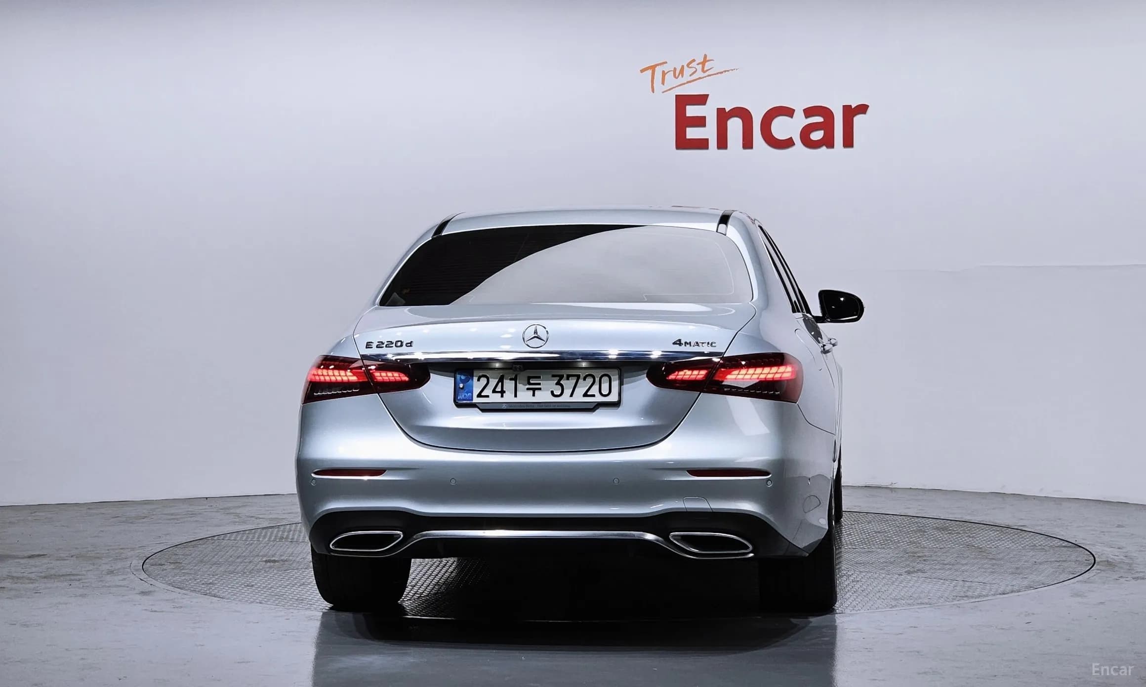 E-Class W213