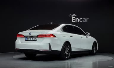 5 Series (G60)