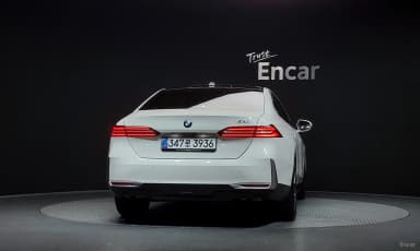 5 Series (G60)