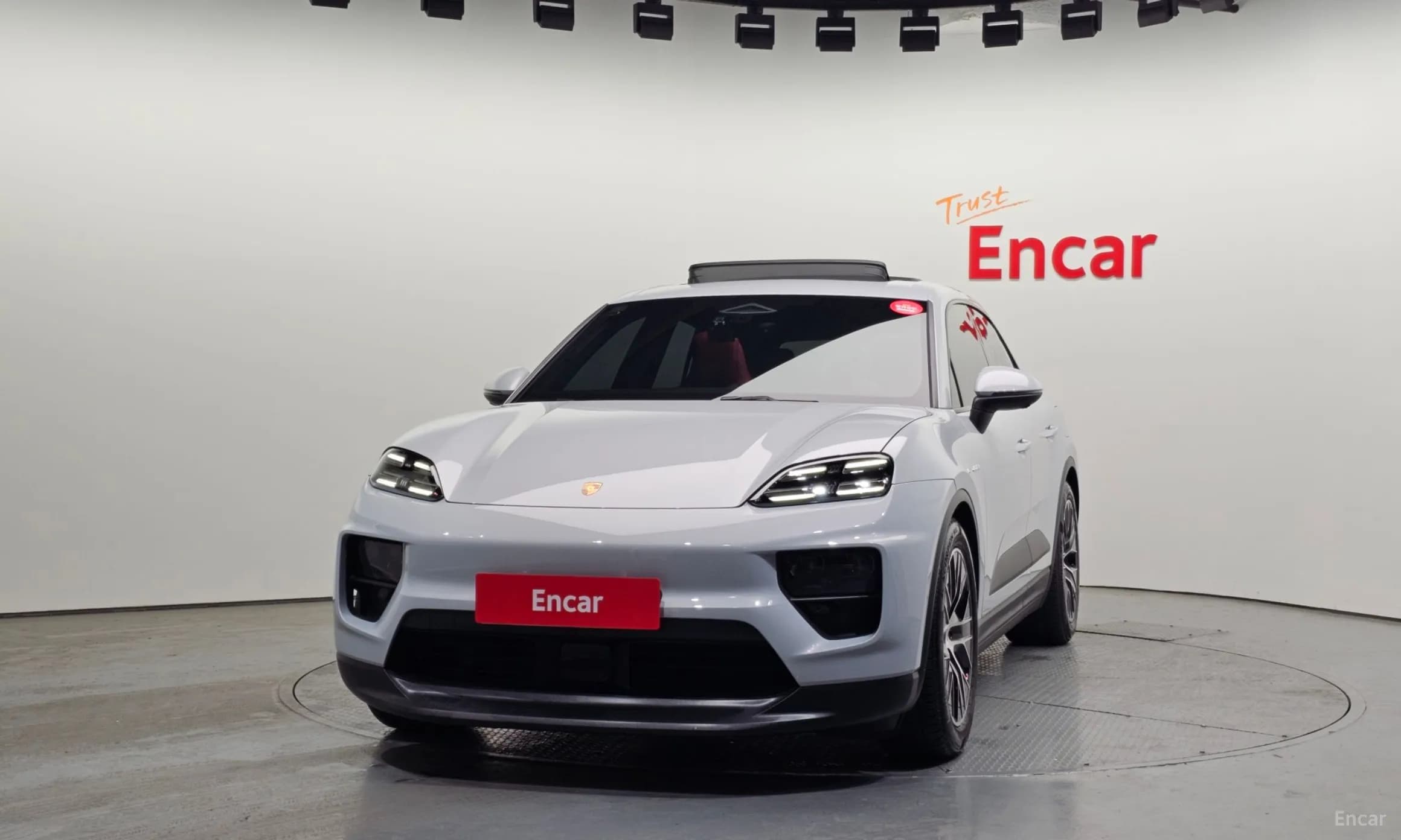 Macan EV