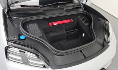 Macan EV