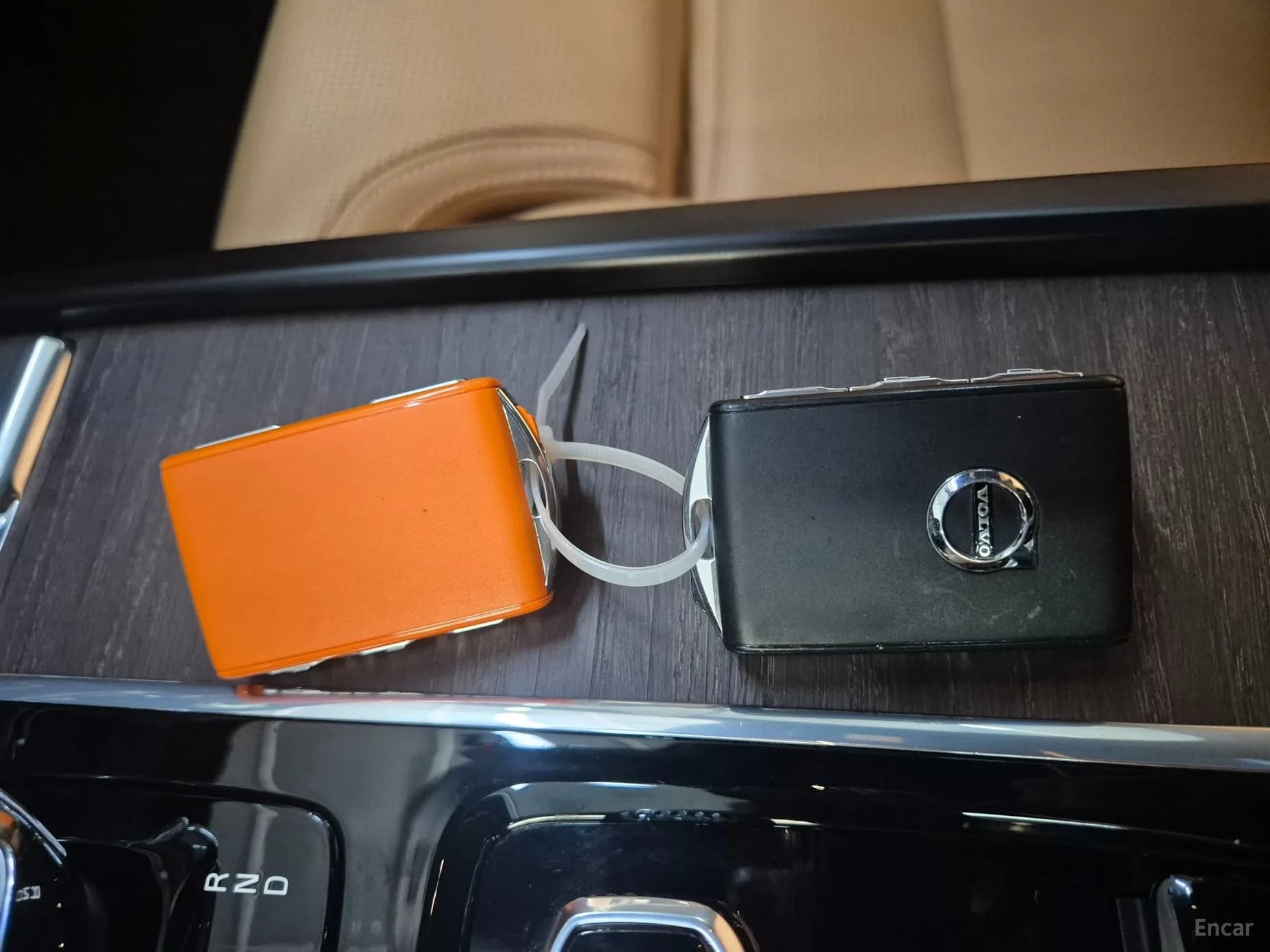 S90