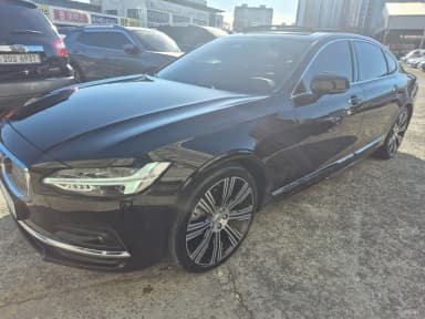 S90
