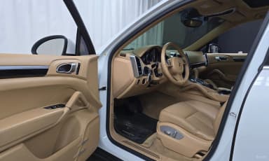 New Cayenne