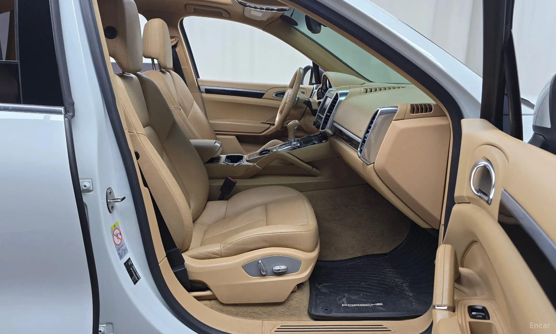 New Cayenne