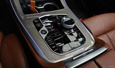 X7 (G07)