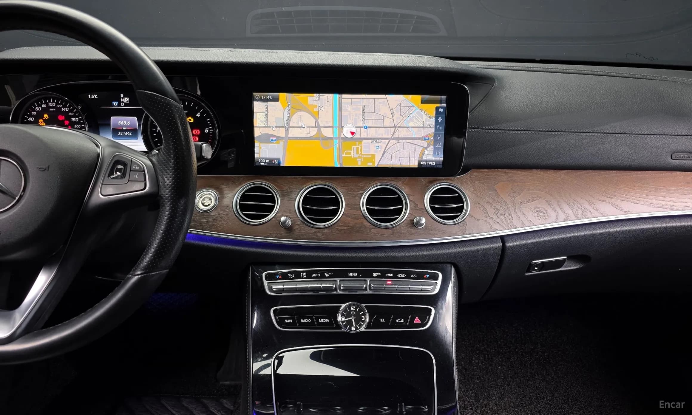 E-Class W213