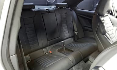 2 Series (G42)