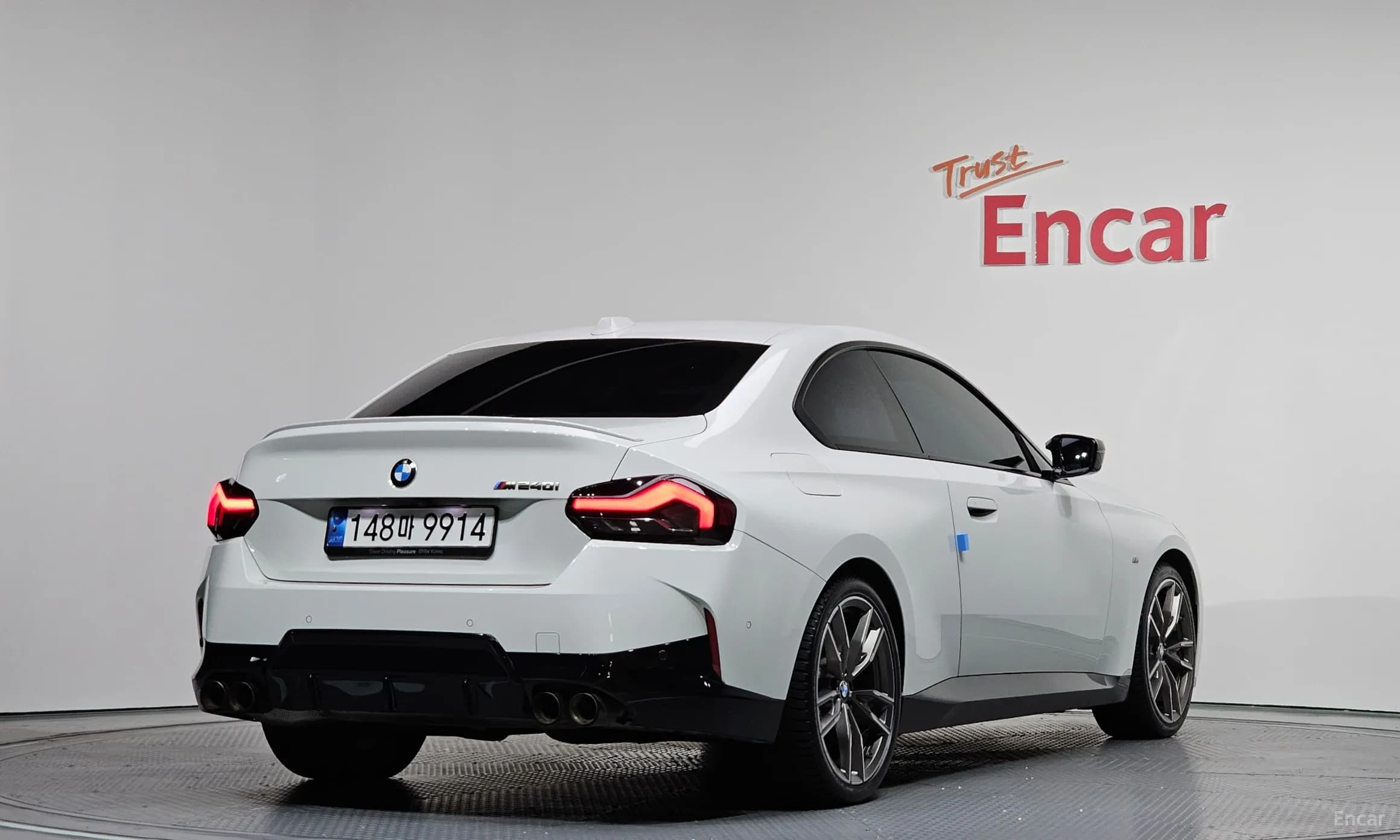 2 Series (G42)