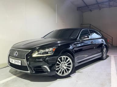 LS600hL
